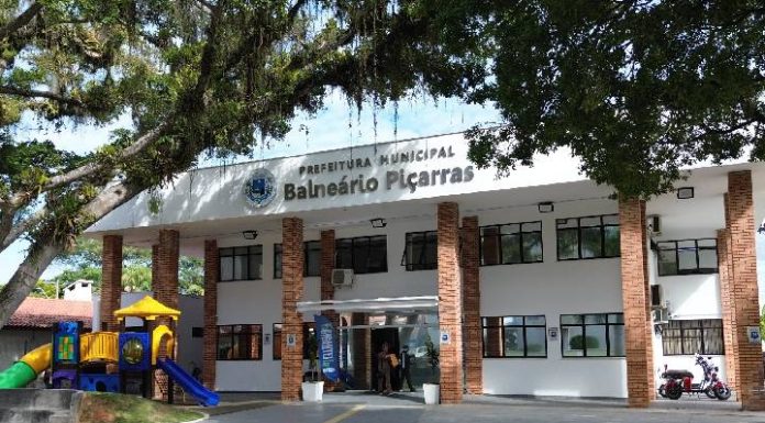 Prefeitura de Balneário Piçarras informa horário especial de expediente nesta quarta-feira (24)