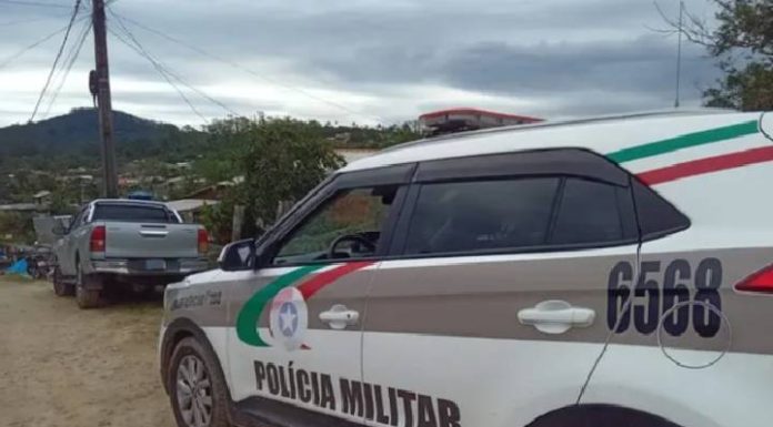 Caminhonete furtada é recuperada horas após crime em Balneário Piçarras