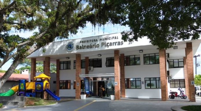 Prefeitura de Balneário Piçarras terá ponto facultativo nesta quinta e sexta-feira (4 e 5)