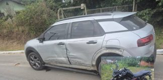 Acidente entre carro e moto deixa motociclista ferido em Penha