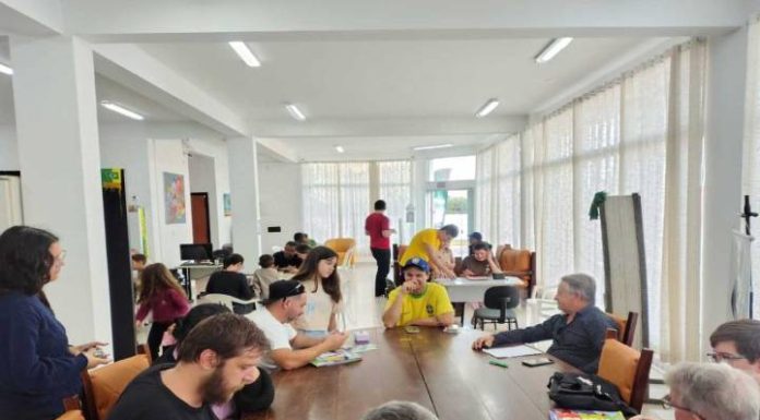 Fundação Cultural de Piçarras promove mais um evento de troca de figurinhas da Copa do Mundo neste domingo (2)