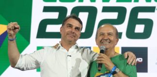 PL oficializa candidatura de Jorginho Mello e reúne cerca de 15 mil pessoas em convenção estadual