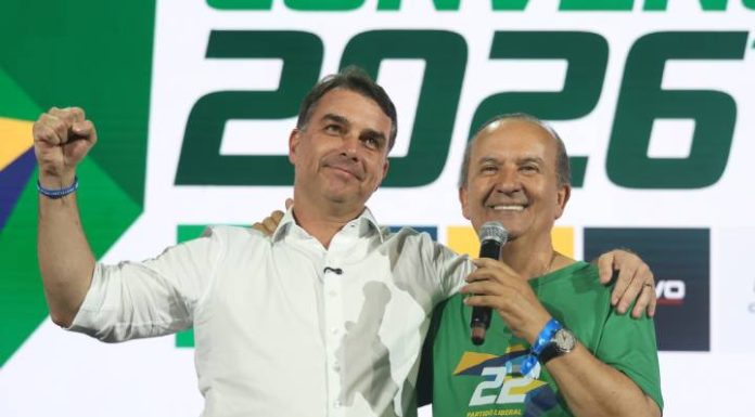 PL oficializa candidatura de Jorginho Mello e reúne cerca de 15 mil pessoas em convenção estadual