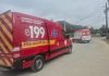 Motociclista fica ferido após colisão com carro em Penha