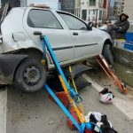 Motociclista fica preso sob carro após acidente na BR-101 em Itapema