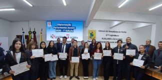 Câmara de Penha diploma 13 jovens parlamentares e aposta na formação cidadã dos jovens