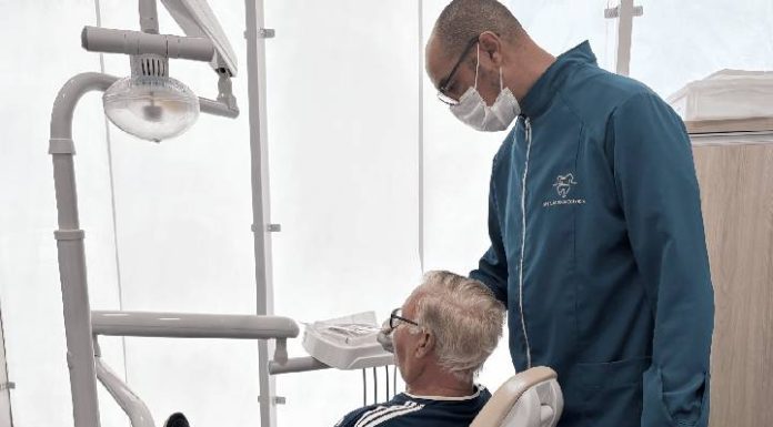 Programa Penha Sorridente já entregou 298 próteses dentárias em 2026