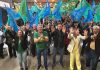 Consoli discursa em mais um encontro lotado de apoiadores