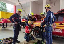 Bombeiros de Barra Velha e Piçarras reforçam treinamento para salvar vidas em prédios e locais de difícil acesso