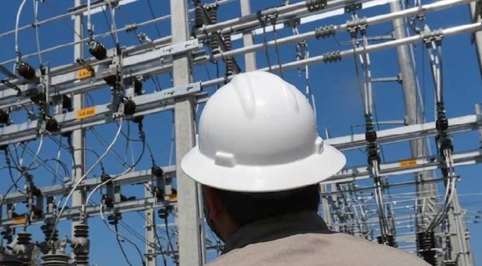 Balneário Piçarras terá desligamentos de energia em outubro; veja ruas e horários
