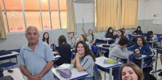 Aos 79 anos, futuro professor mostra que nunca é tarde para realizar sonhos