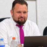 Diante dos estragos das chuvas, Diego Matiello suspende licitação da sede da Câmara de Penha e devolve R$ 1,4 milhão à Prefeitura