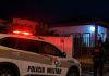 Homem é morto a facadas dentro de casa em Piçarras; suspeito está foragido