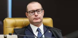 Zanin, ex-advogado de Lula, amplia horário de votação e decisão agita eleição presidencial