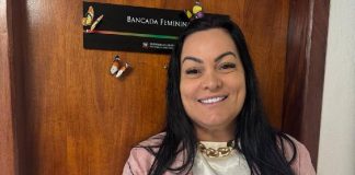 Vereadora de Penha, Luciana Rodrigues faz mobilização pelo Outubro Rosa em Penha